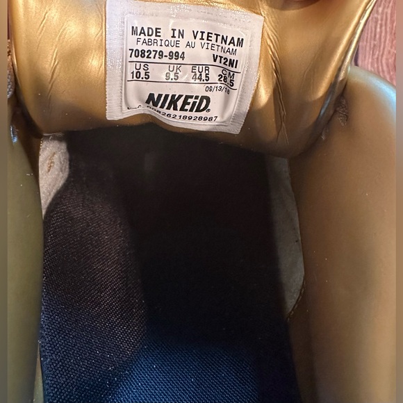 NIKE AIR MAX 90 PREMIUM ID "LIQUID GOLD"
Style # 708279 994 NIKEiD
No Box - Picture 11 of 13